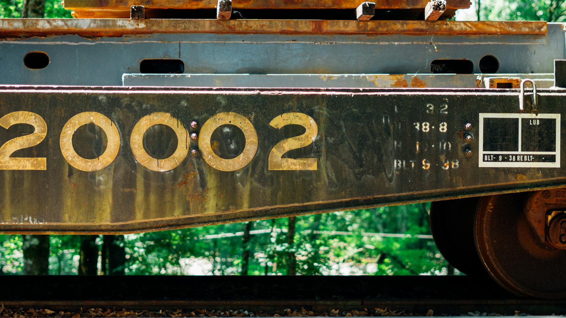 2204